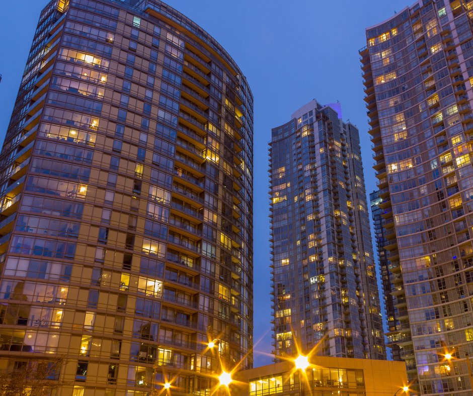 Celebrity Condo Tours: A Peek Inside the Homes of Canadian Stars